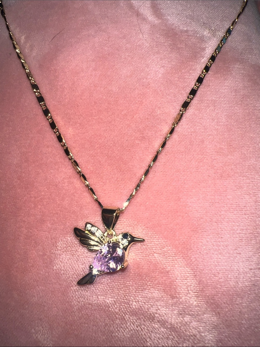 Premier Designs Gold Hummingbird Necklace with Pink Crystal - Picture 3 of 4